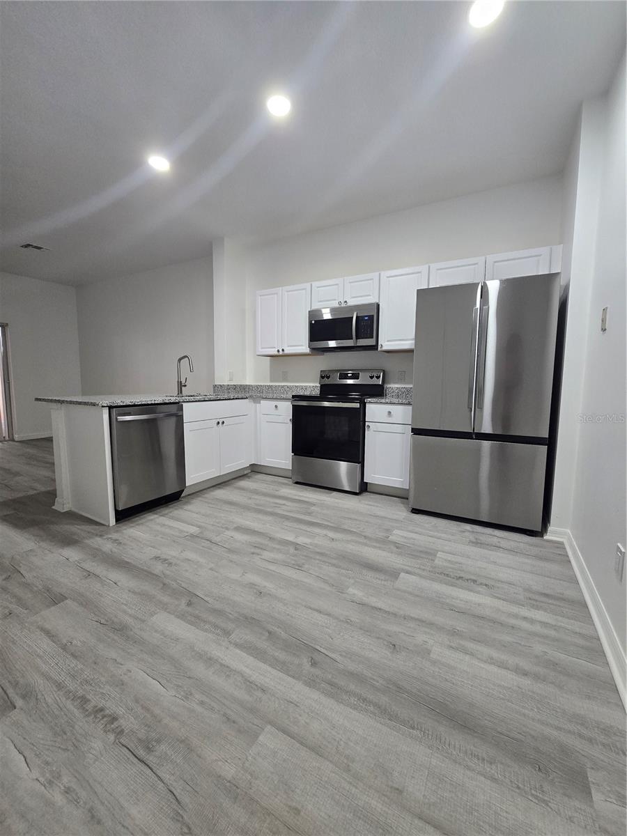 RETREAT AT SILVER CREEK SUB - Residential Lease