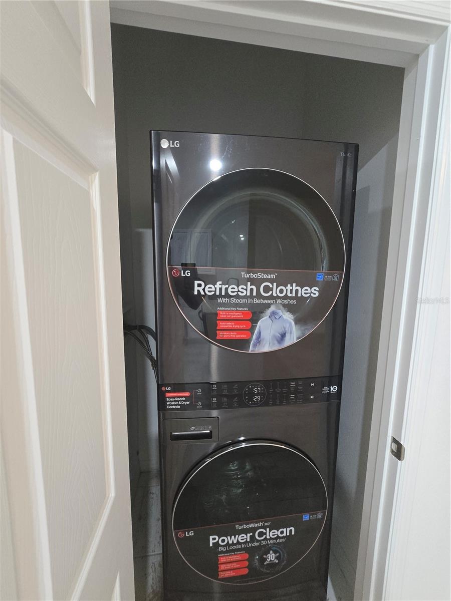 RETREAT AT SILVER CREEK SUB - Residential Lease