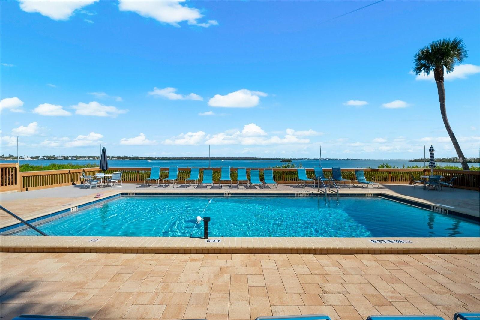 SANDPIPER KEY BLDG 04 - Residential