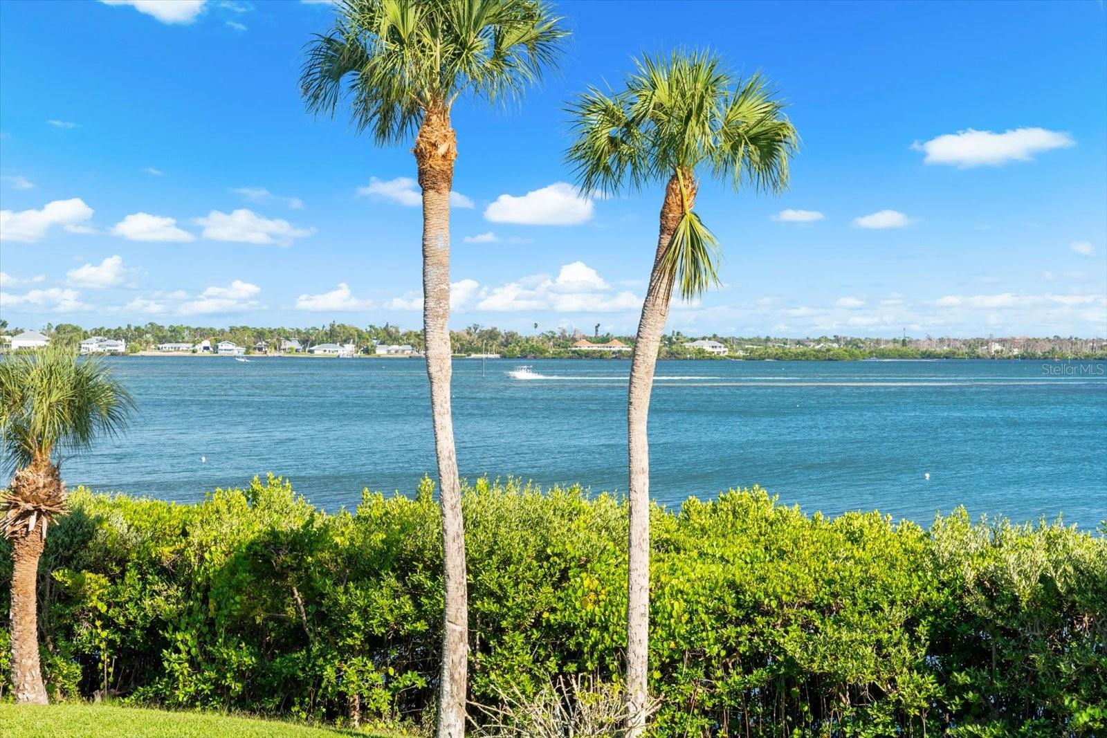 SANDPIPER KEY BLDG 04 - Residential