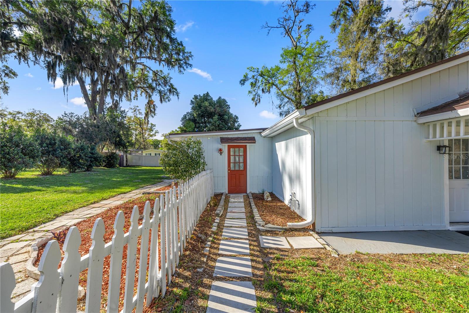 OCALA THROUGHBRED ACRES - Residential