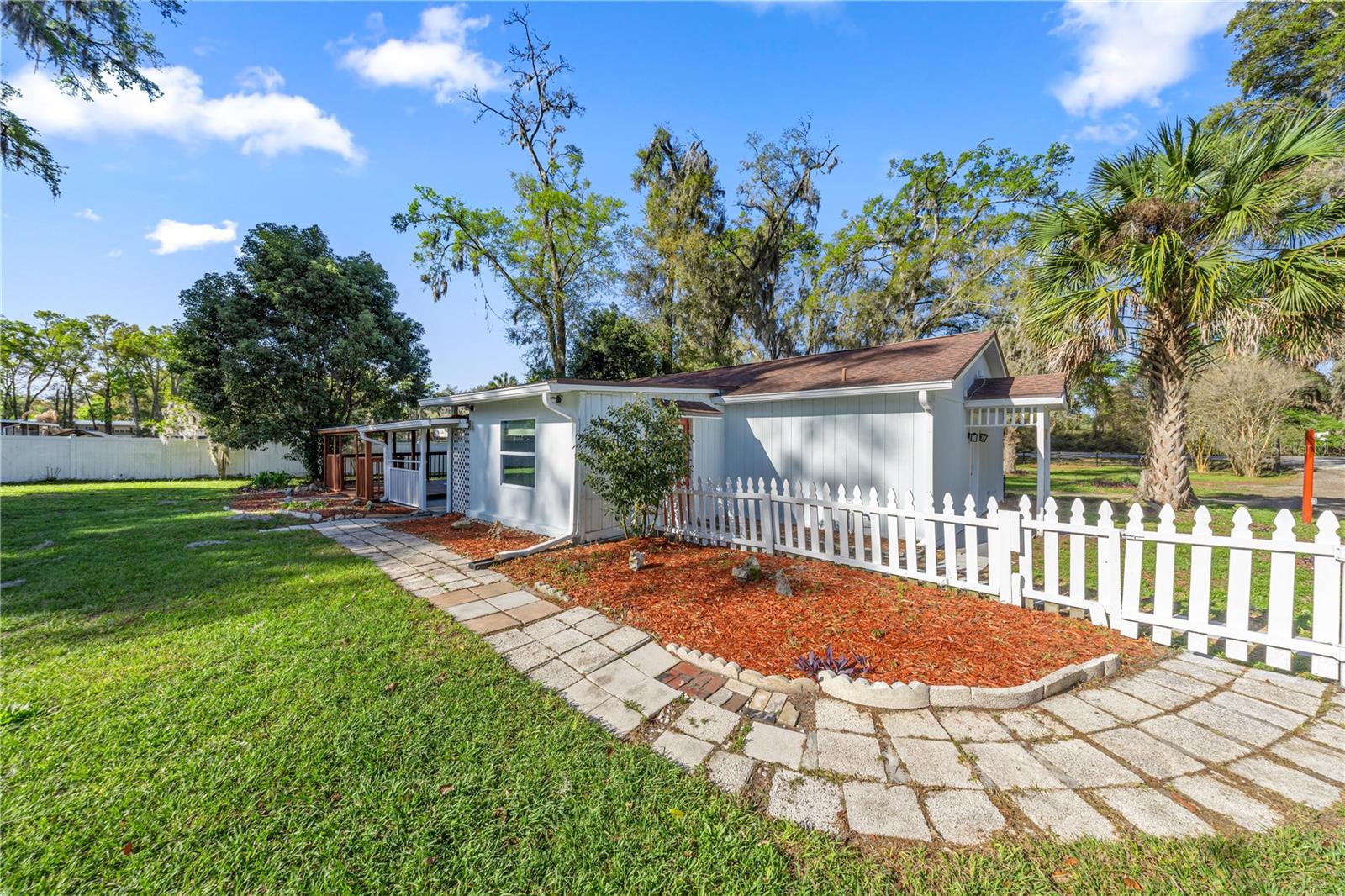 OCALA THROUGHBRED ACRES - Residential