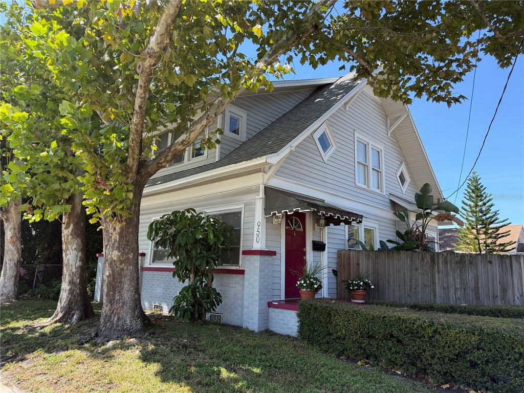 Photo of 950 10th Street N, St Petersburg, FL 33705 (MLS # TB8551354)