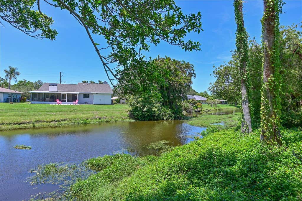 Photo of 3472 Queens Street, Sarasota, FL 34231 (MLS # O6428589)