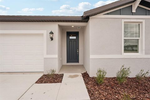 A home in PARRISH