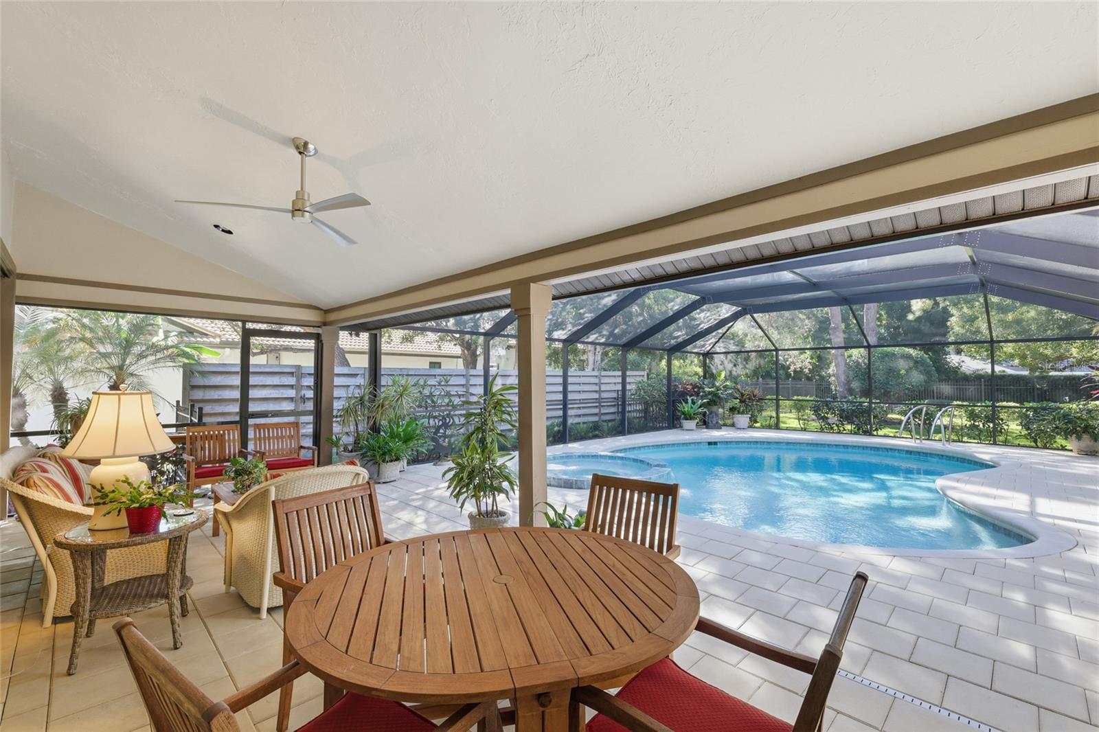 THE LANDINGS - Residential