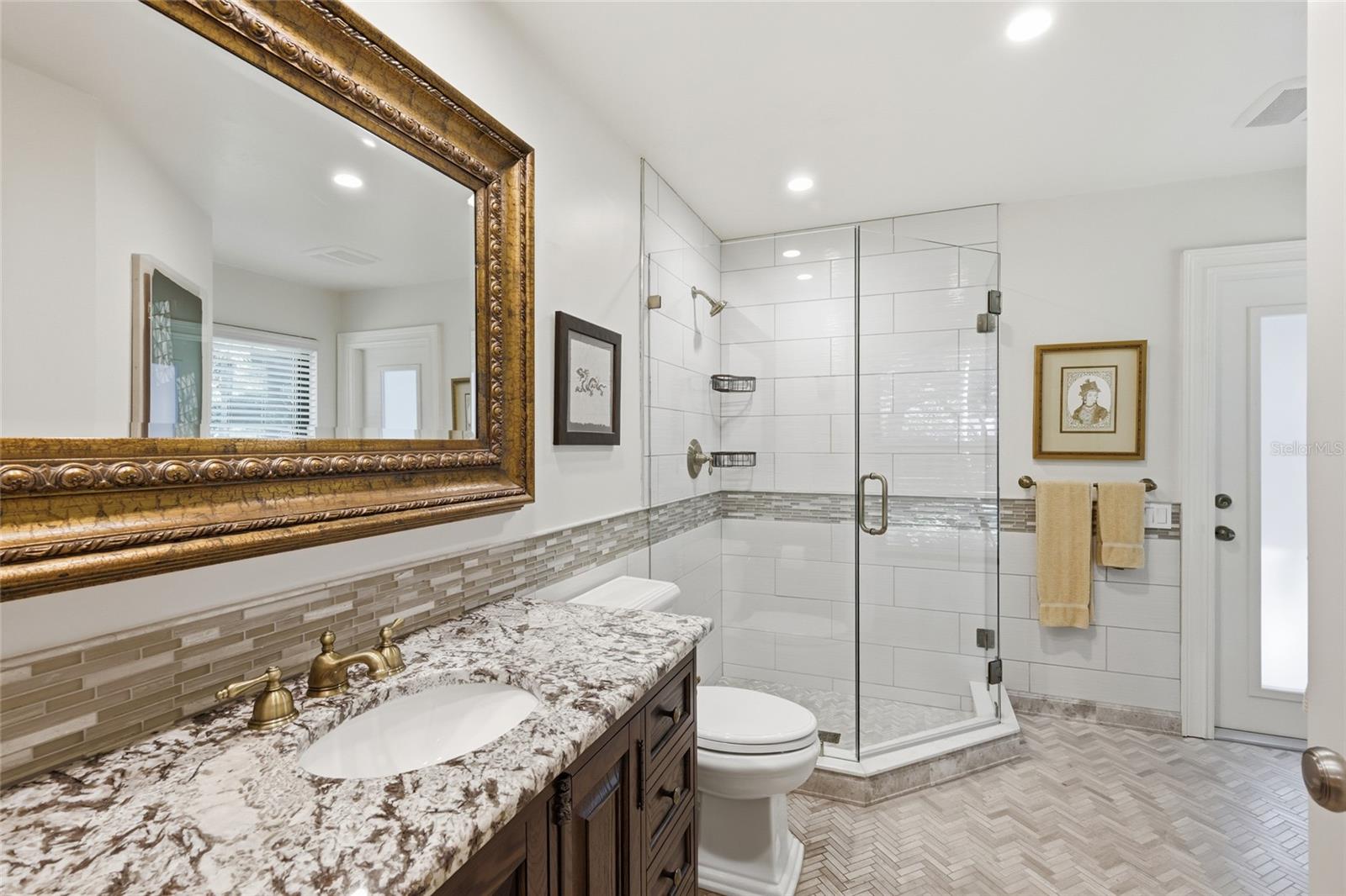 THE LANDINGS - Residential