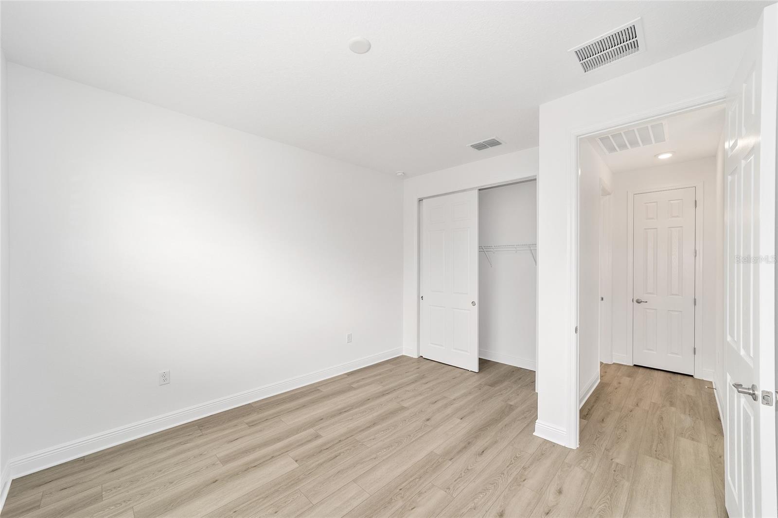 ON TOP OF THE WORLD - Residential