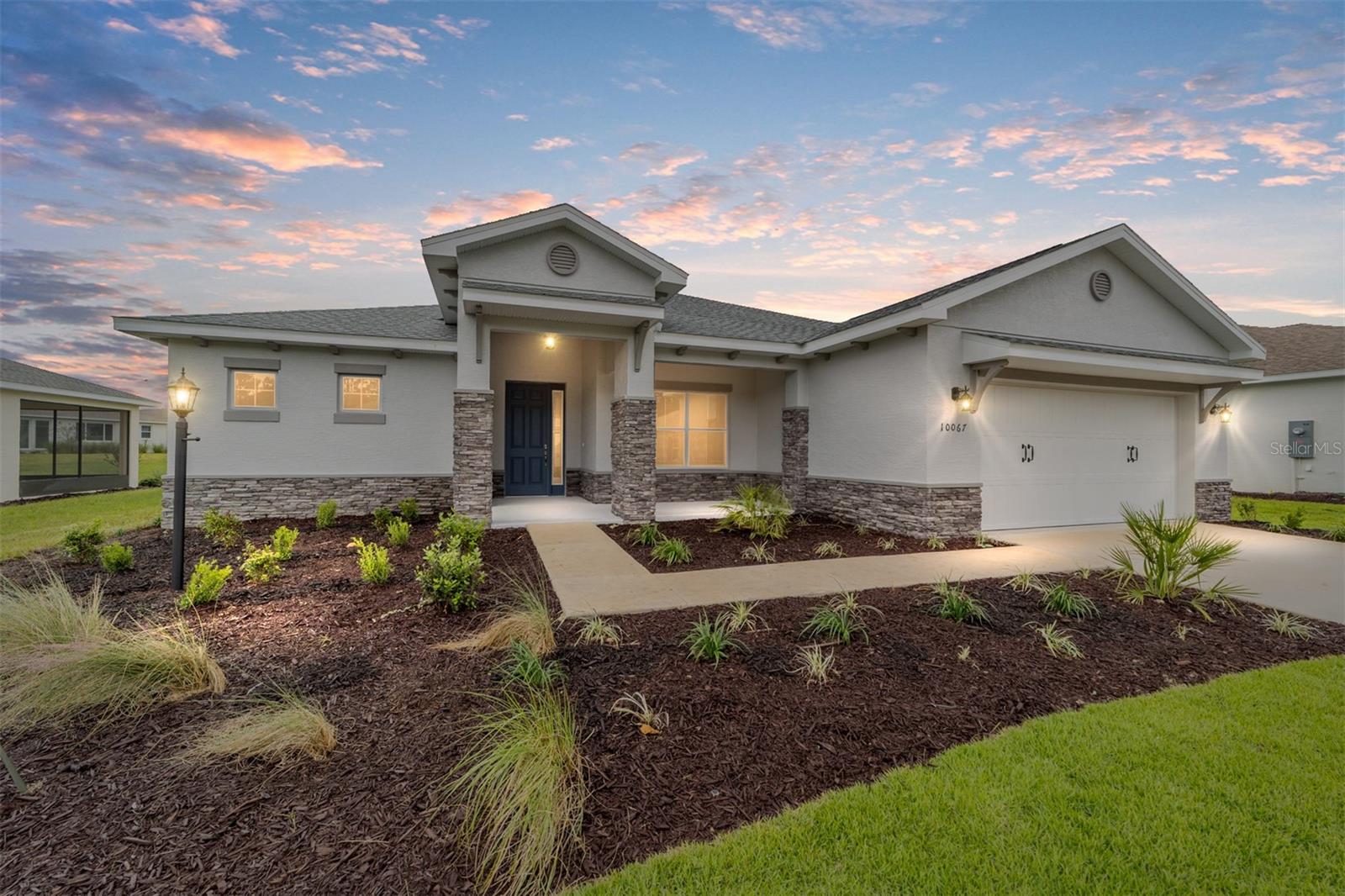 ON TOP OF THE WORLD - Residential