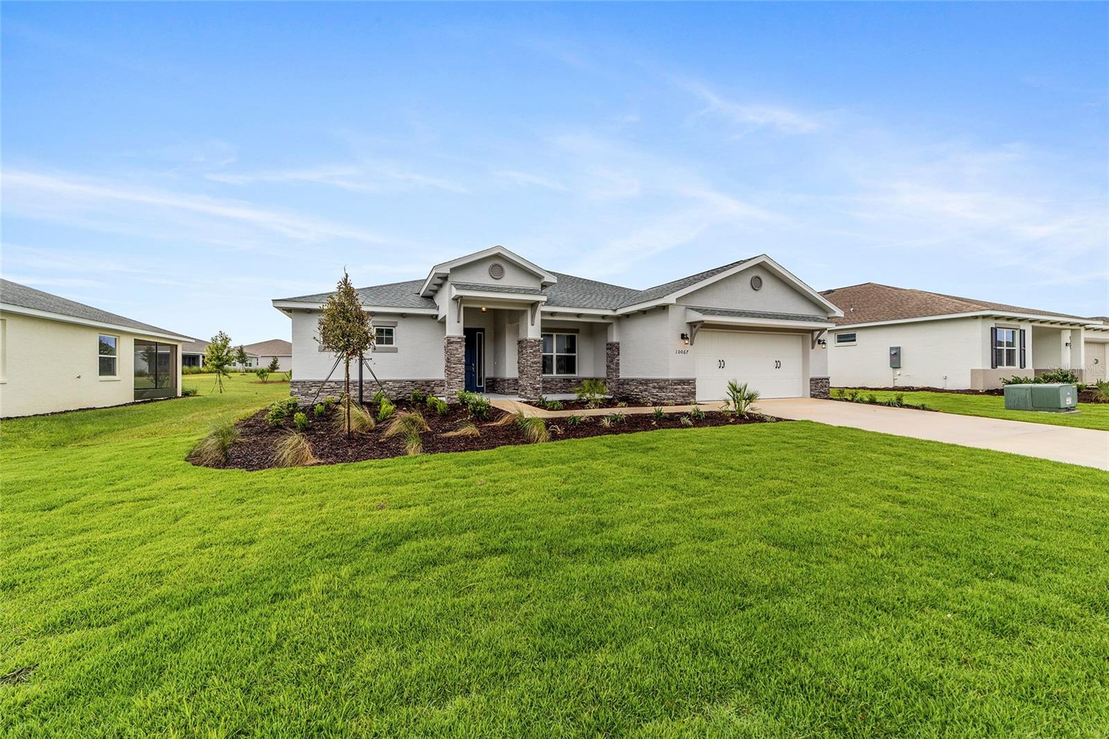 ON TOP OF THE WORLD - Residential