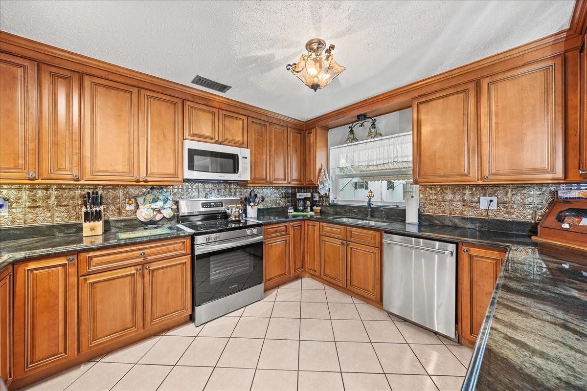 CORAL RIDGE - Residential