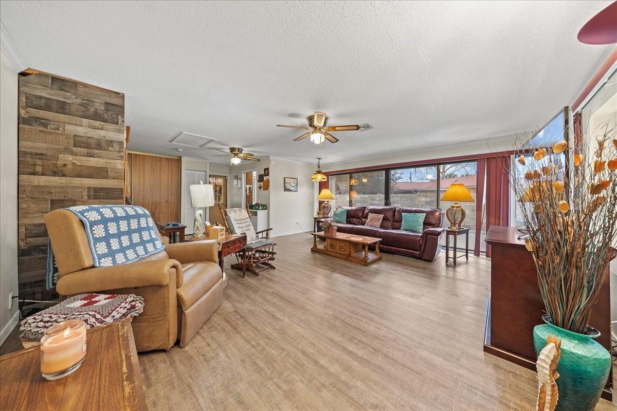 CORAL RIDGE - Residential