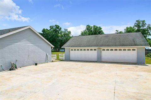 A home in MINNEOLA