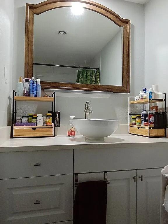 LENORE ADD UN 5 - Residential