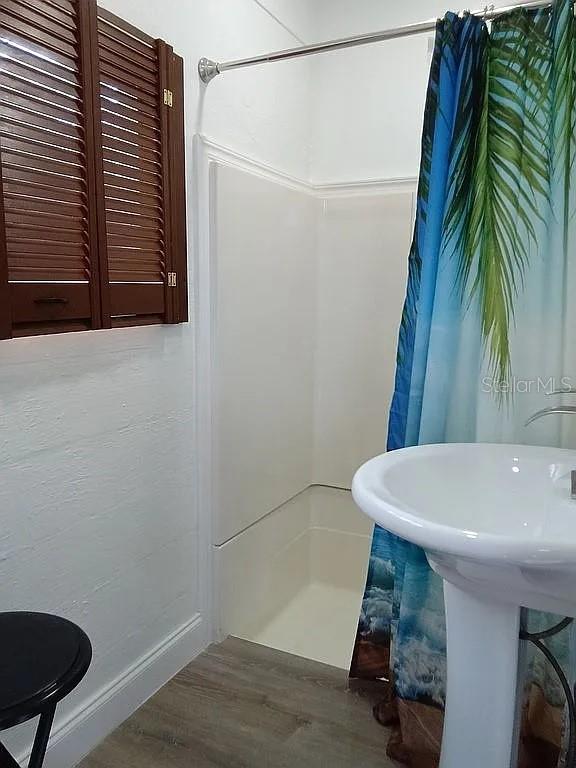 LENORE ADD UN 5 - Residential