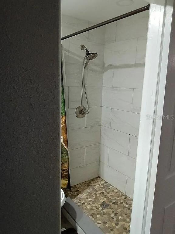 LENORE ADD UN 5 - Residential