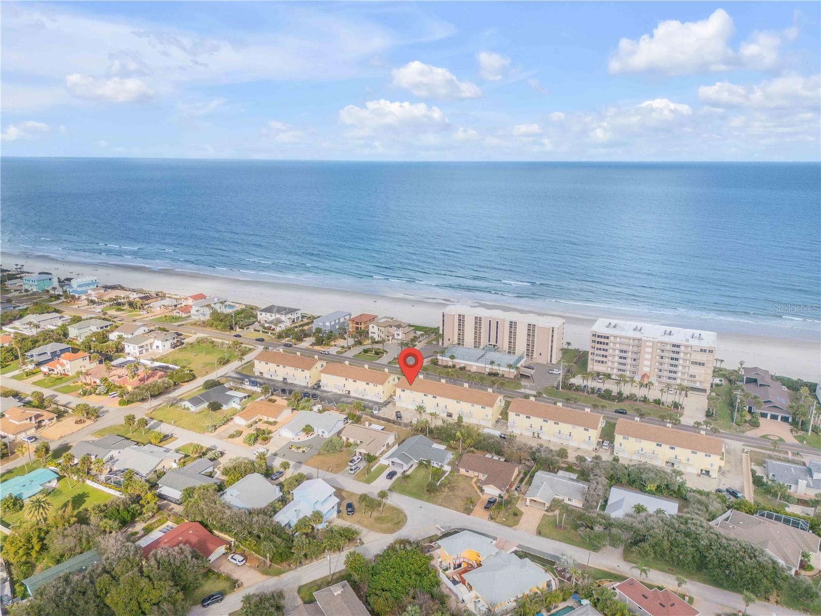 LIGHTHOUSE SHORES TWNHMS CONDO - Residential