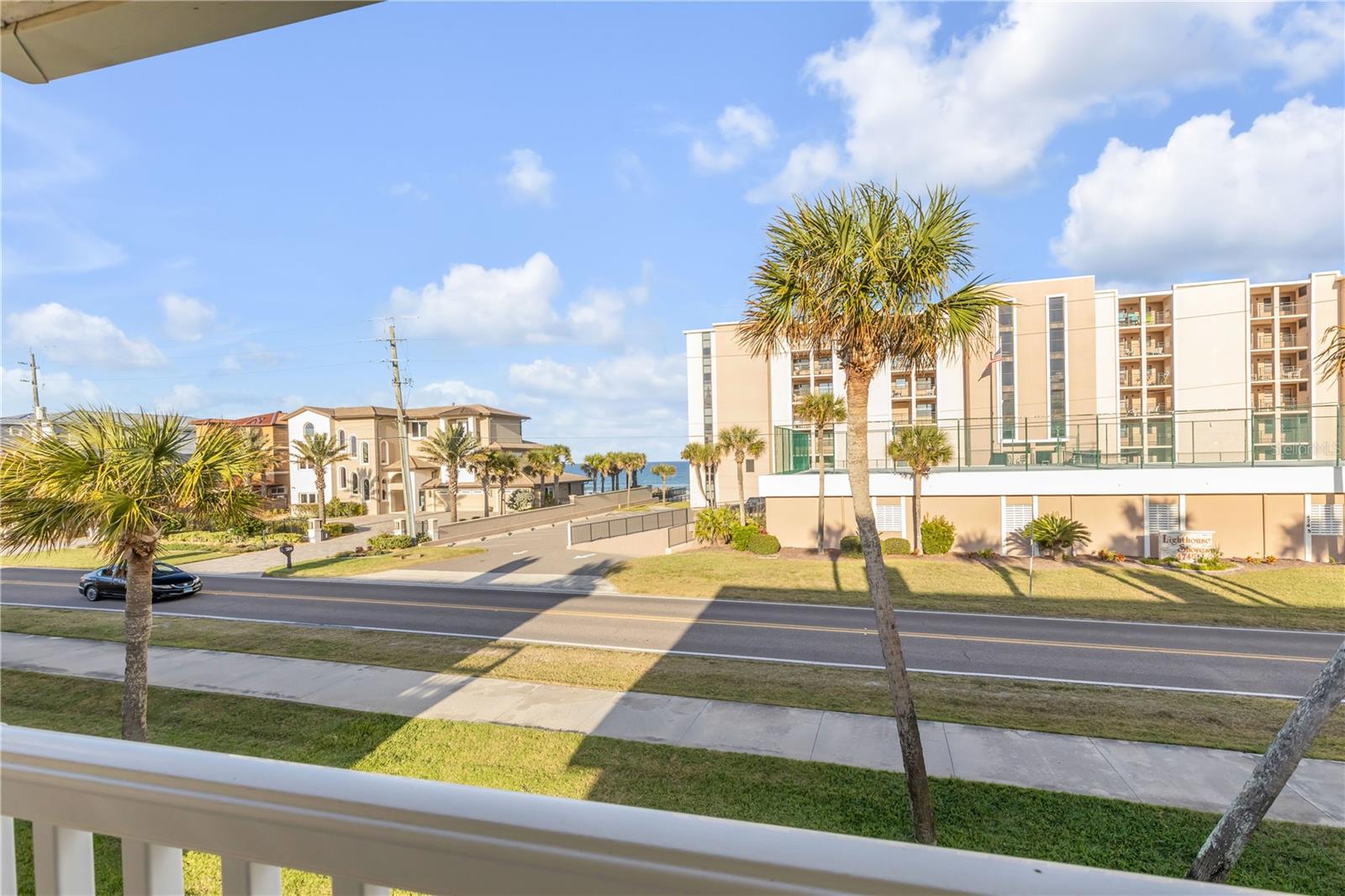 LIGHTHOUSE SHORES TWNHMS CONDO - Residential