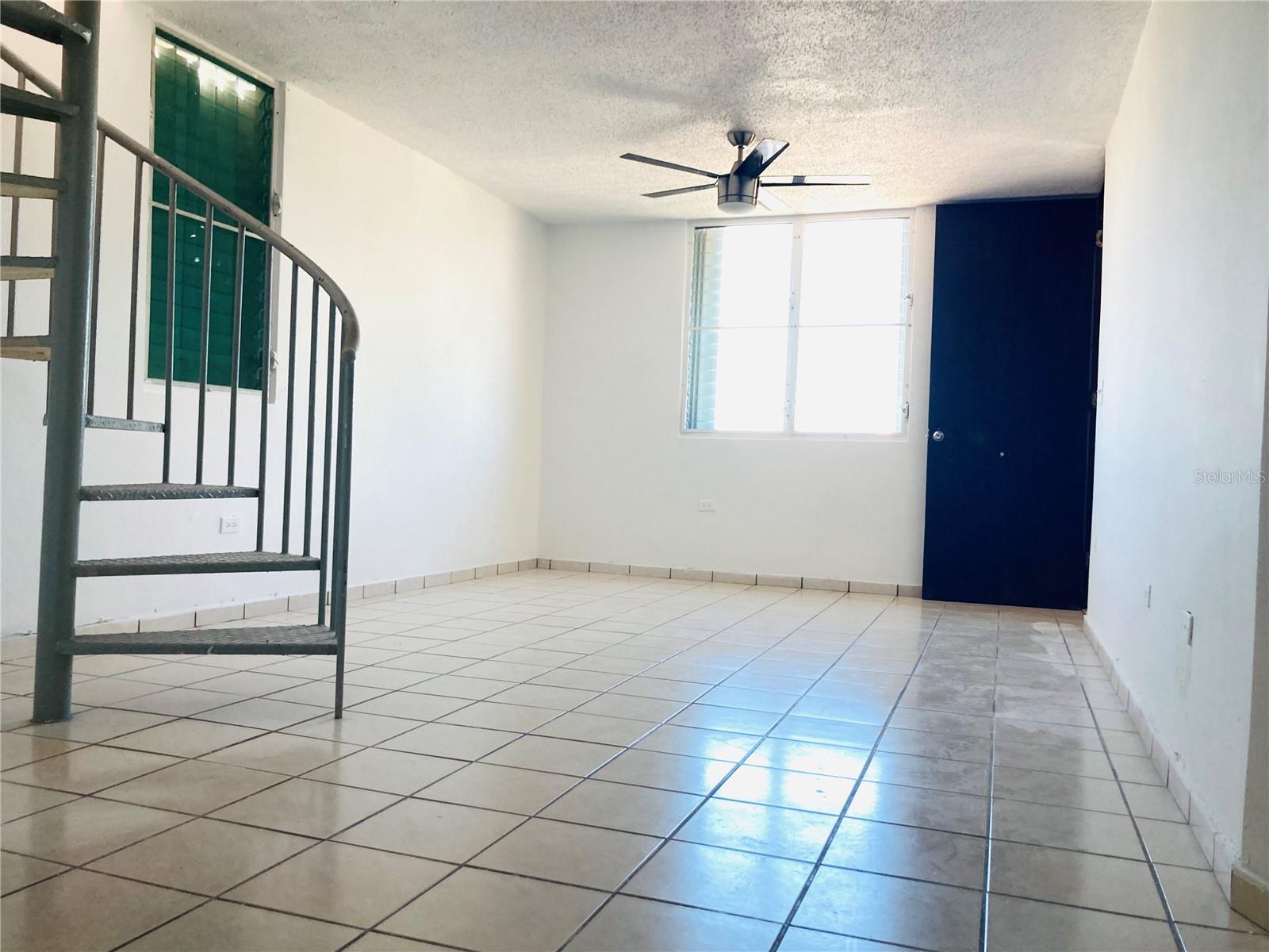 HOYO MULA - Residential