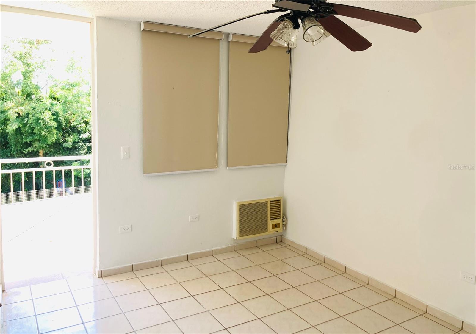 HOYO MULA - Residential