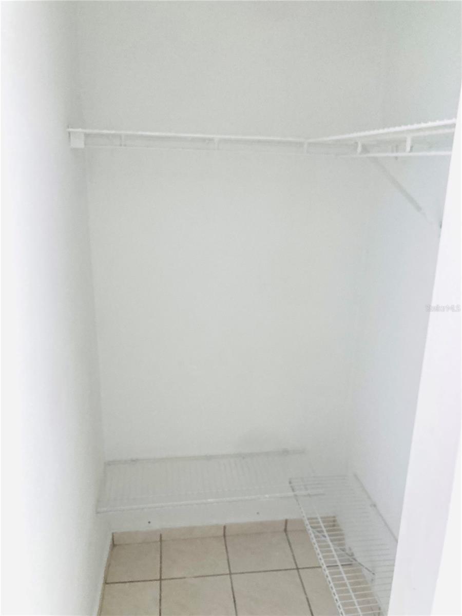 HOYO MULA - Residential