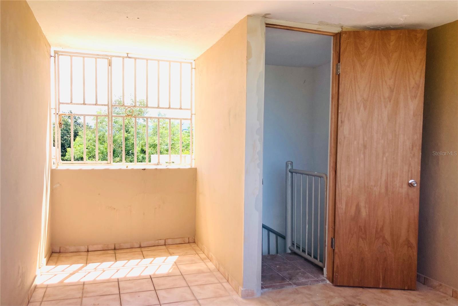 HOYO MULA - Residential