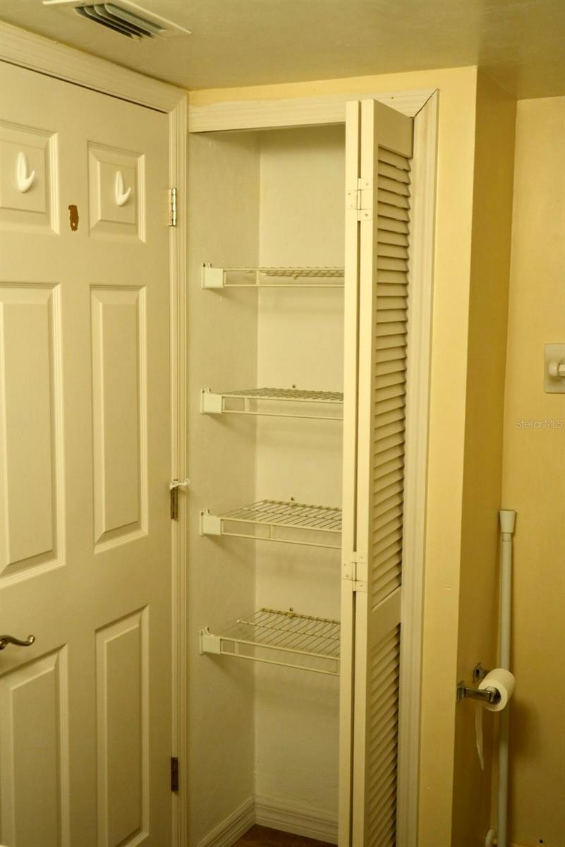 LAKES EDGE PH 03 - Residential