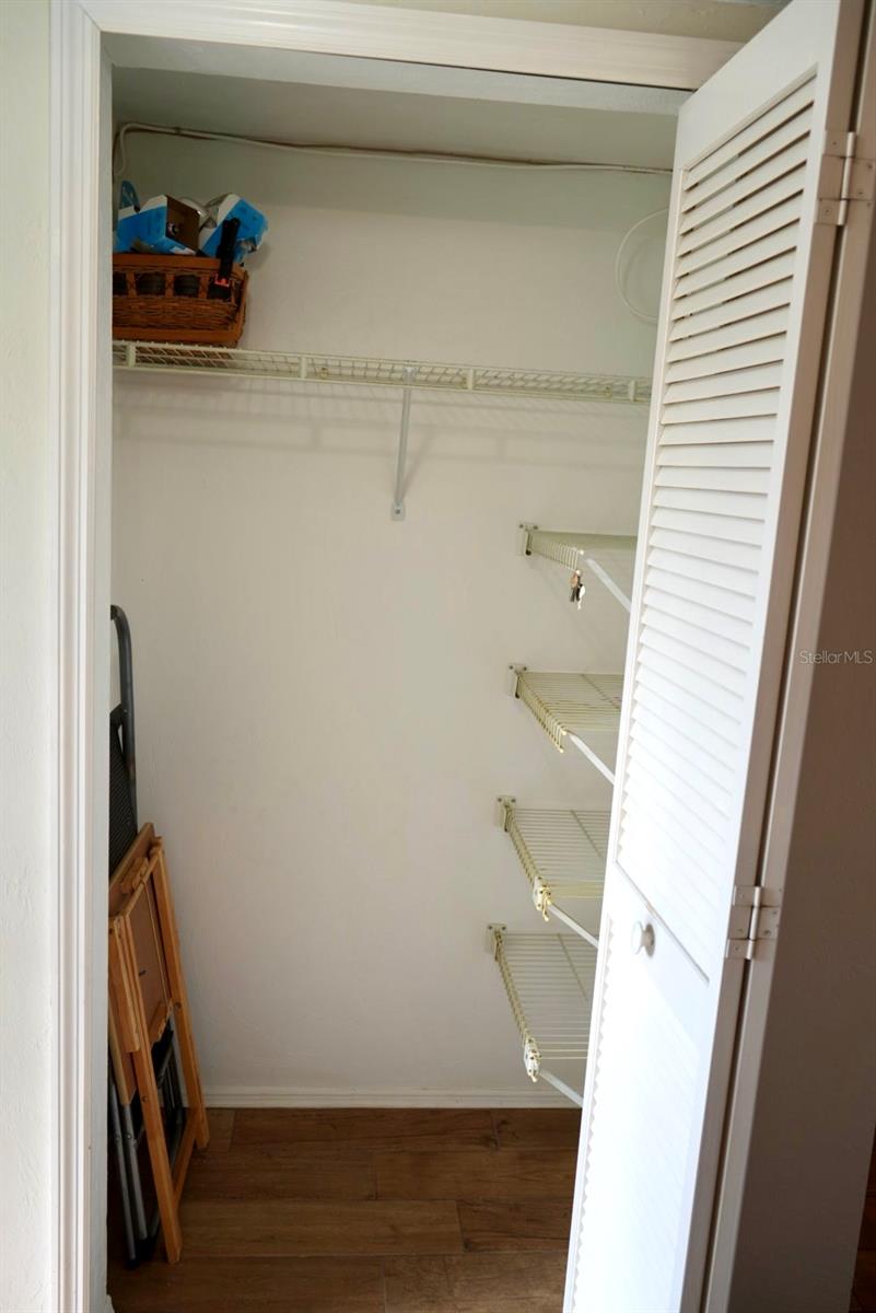 LAKES EDGE PH 03 - Residential