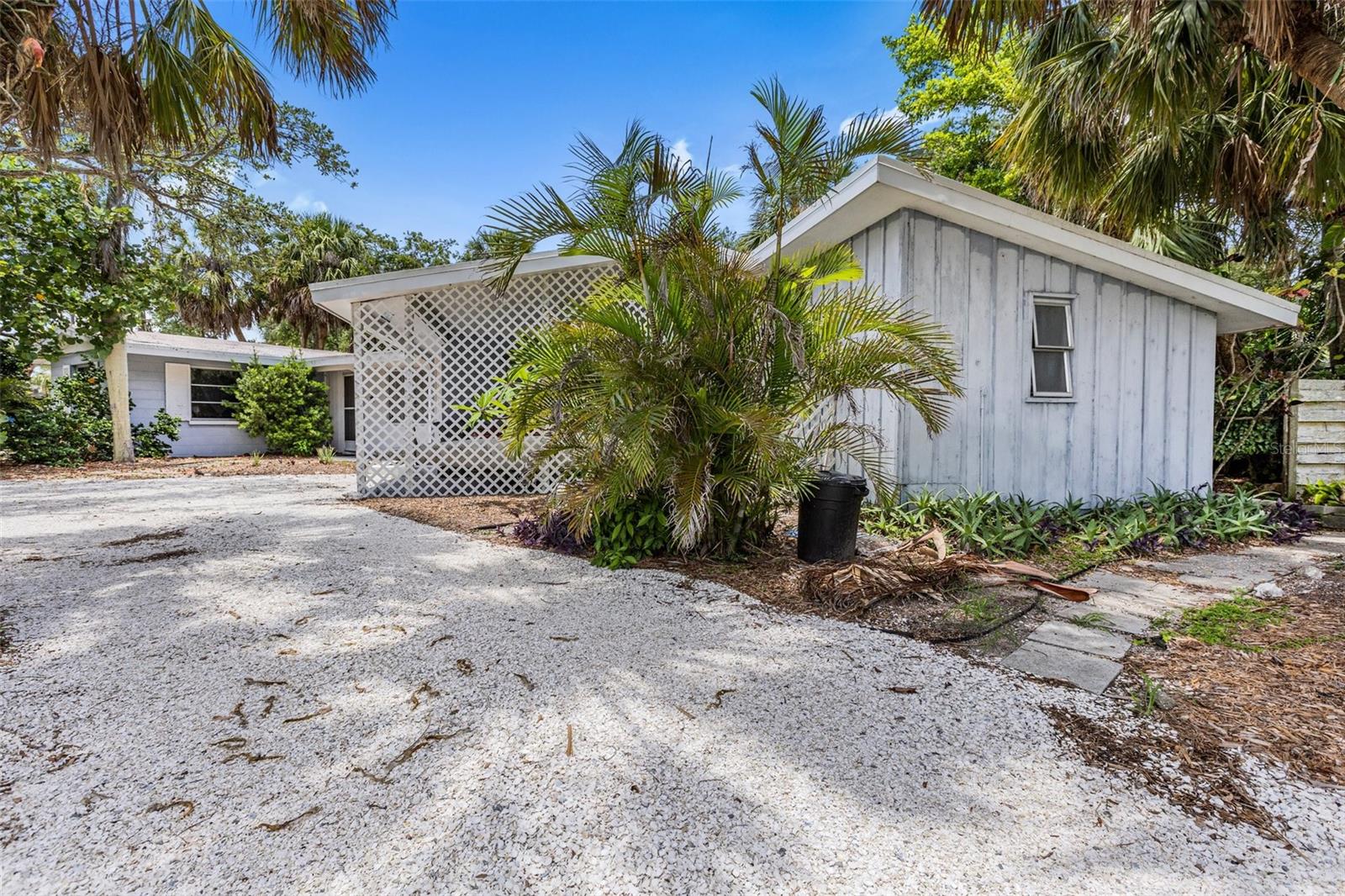 5369 SHADOW LAWN DRIVE