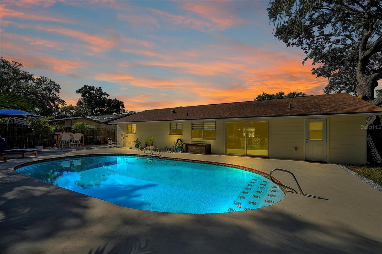 HEATHER OAKS - Residential