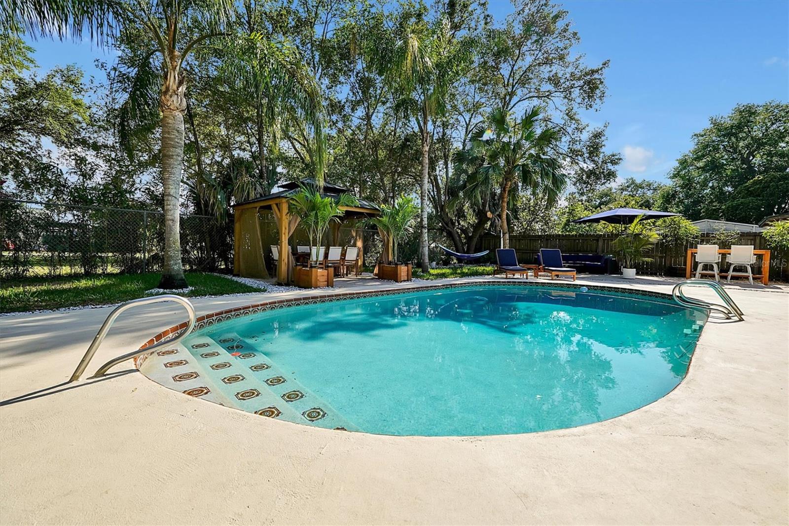 HEATHER OAKS - Residential