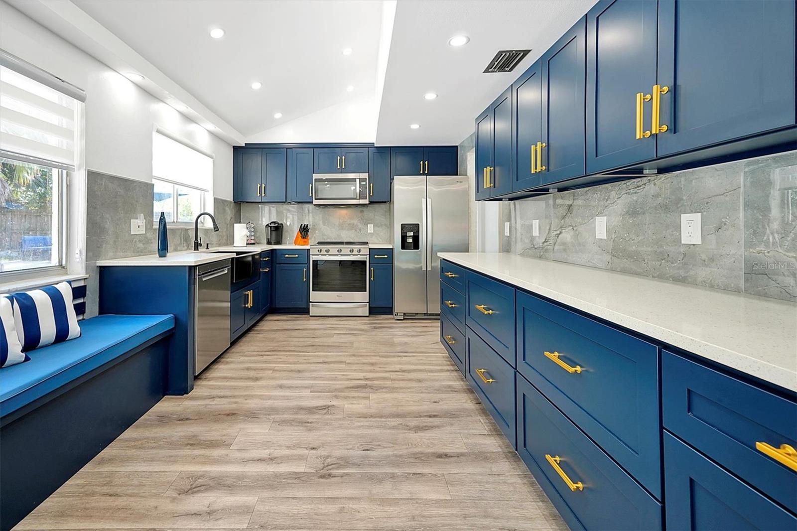 HEATHER OAKS - Residential