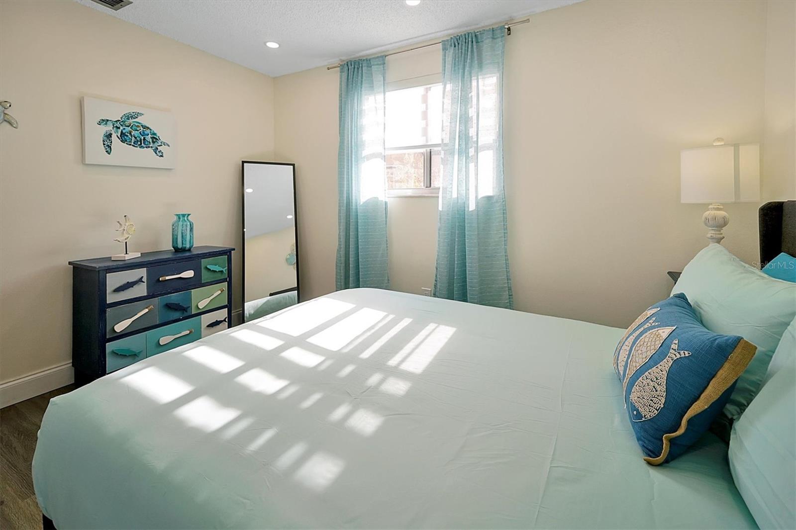 HEATHER OAKS - Residential