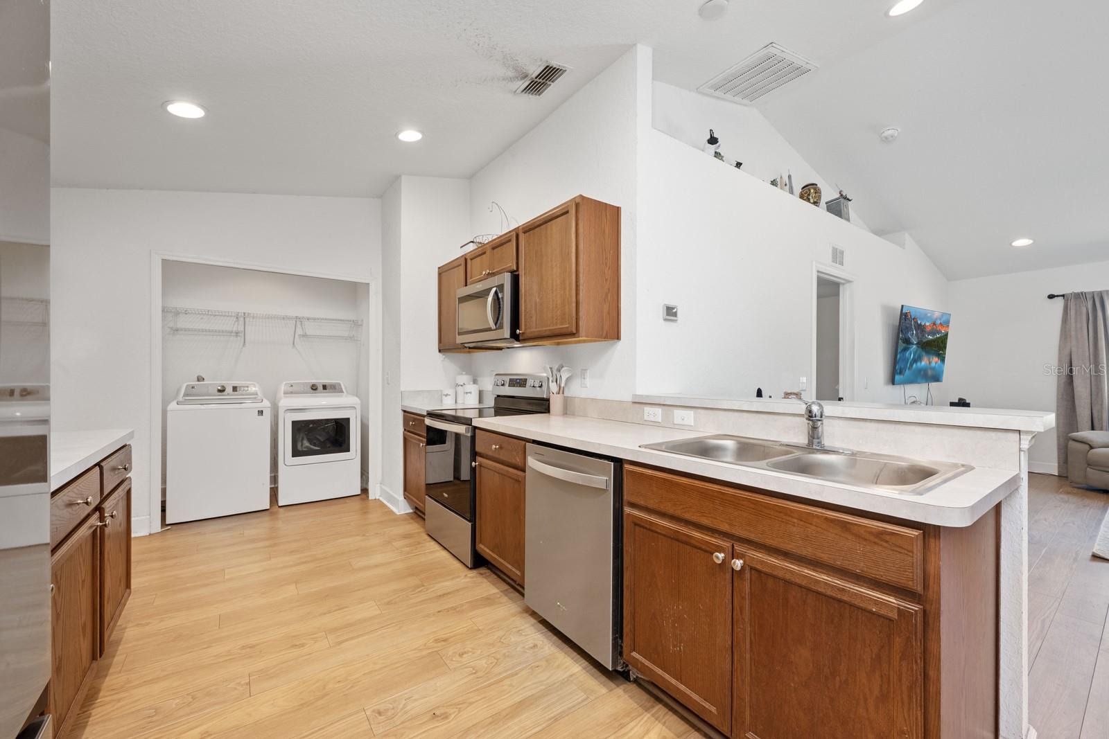 MAGNOLIA PRESERVE - Residential