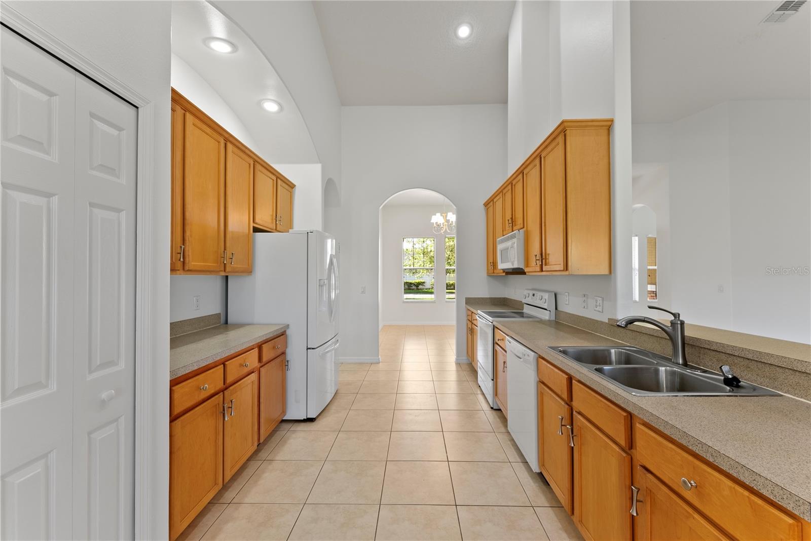 STEVENS PLANTATION - Residential Lease