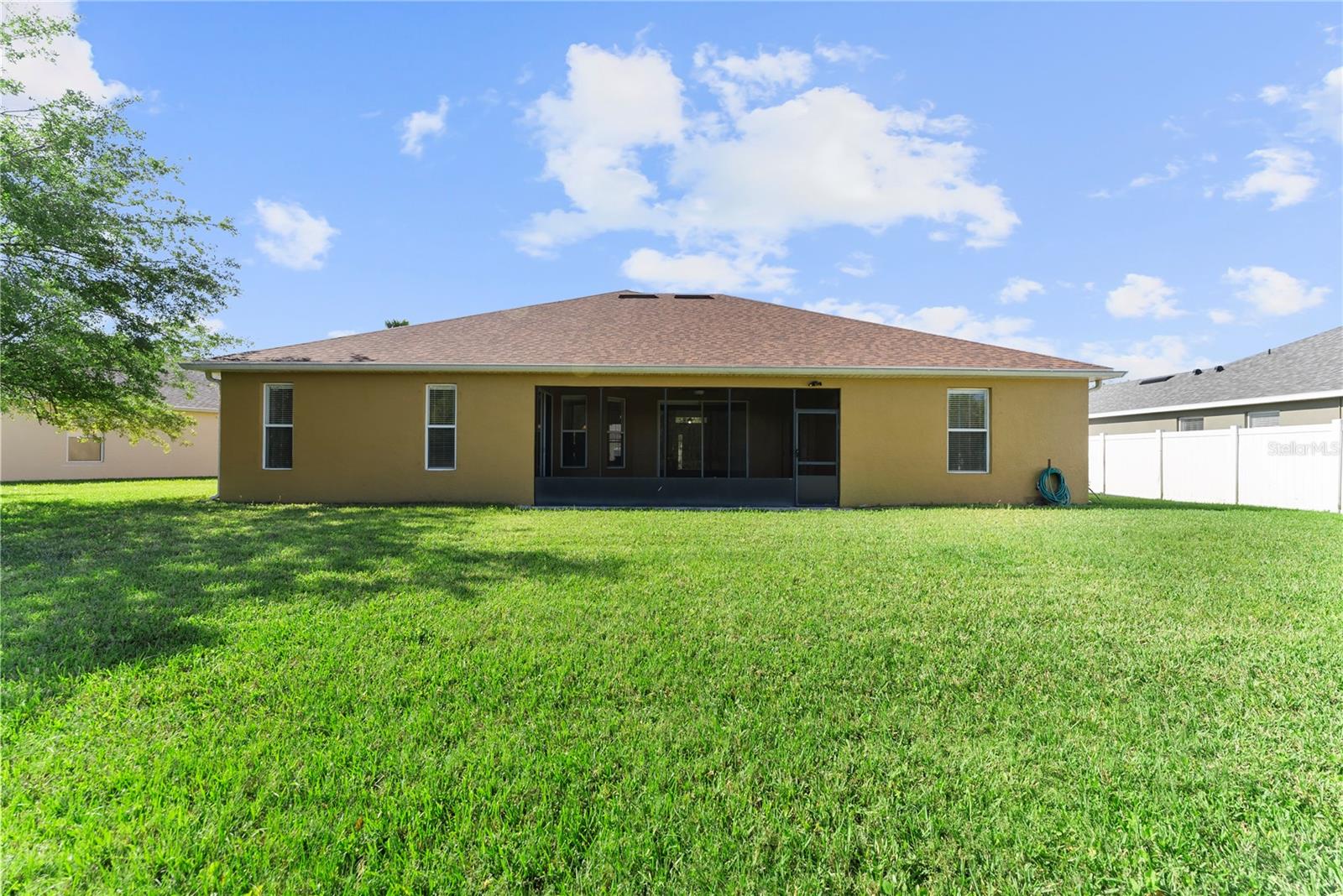 STEVENS PLANTATION - Residential Lease
