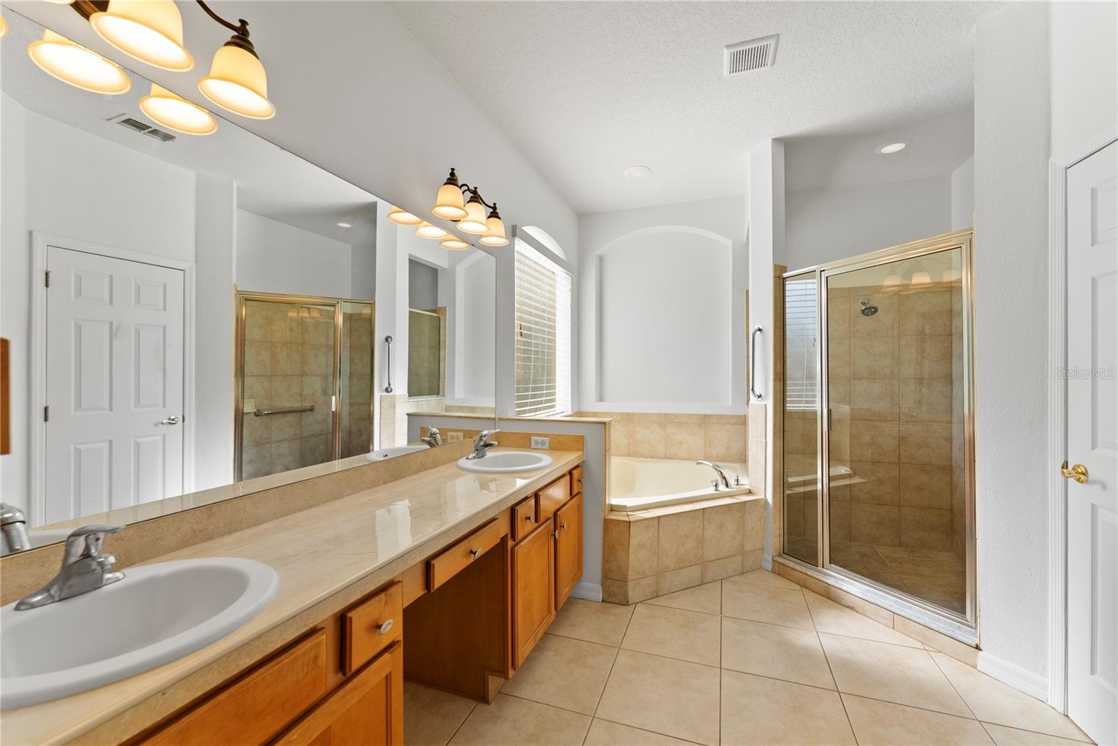 STEVENS PLANTATION - Residential Lease