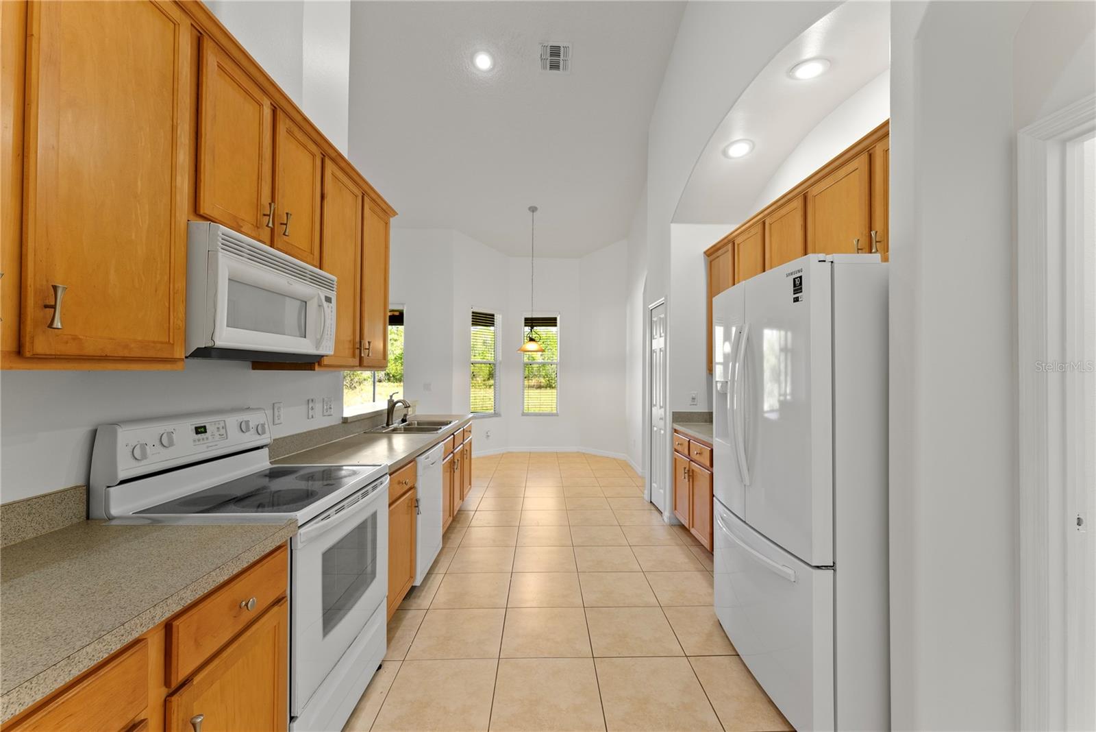 STEVENS PLANTATION - Residential Lease