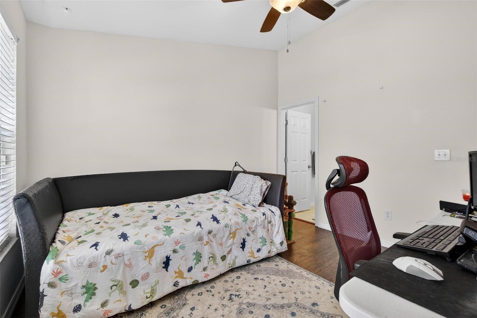 SAWGRASS VILLAGE - Residential