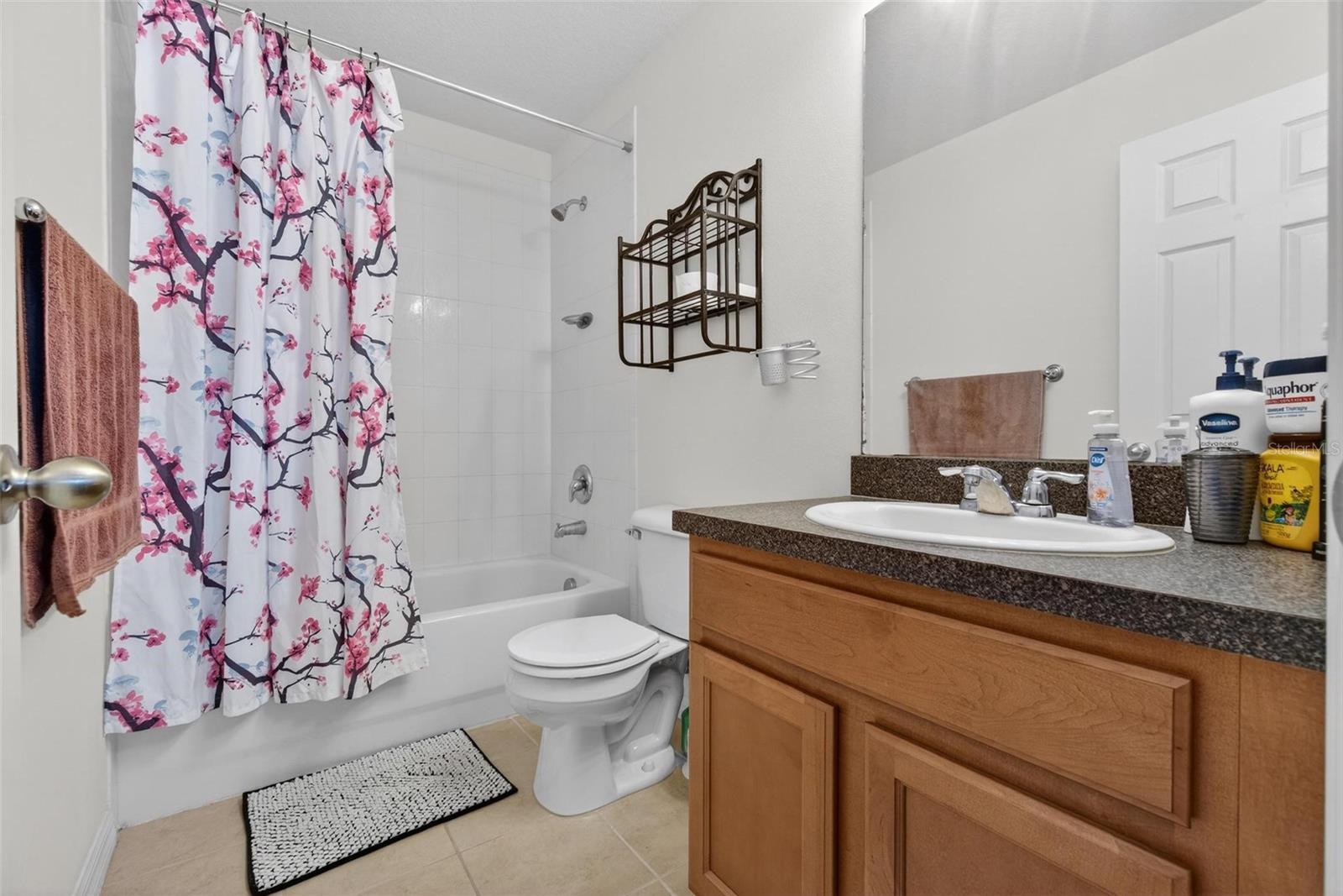 SAWGRASS VILLAGE - Residential