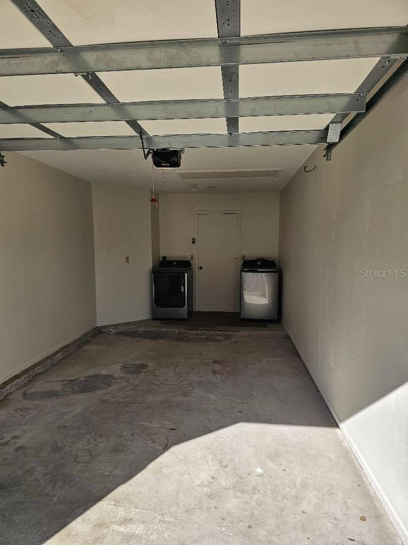 CLOVERPLACE CONDO - Residential