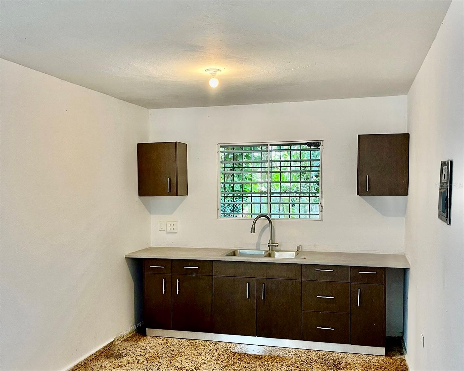 Clavel 133E Bo. Ingenio CLAVEL 133E BARRIO INGENIO