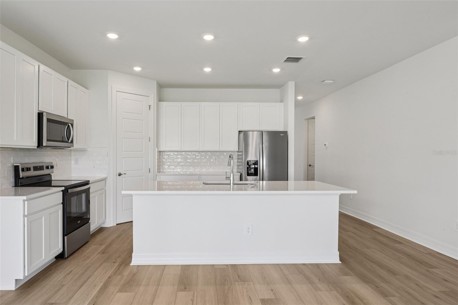 BABCOCK RANCH COMM CRESCENT LAKES PHASE 1 - Residential