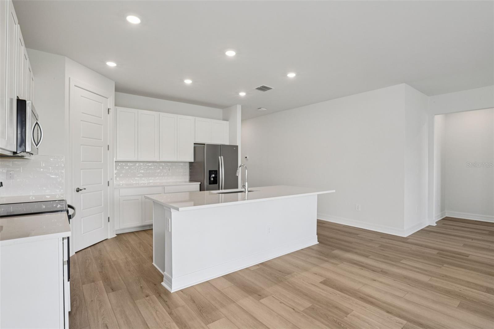 BABCOCK RANCH COMM CRESCENT LAKES PHASE 1 - Residential