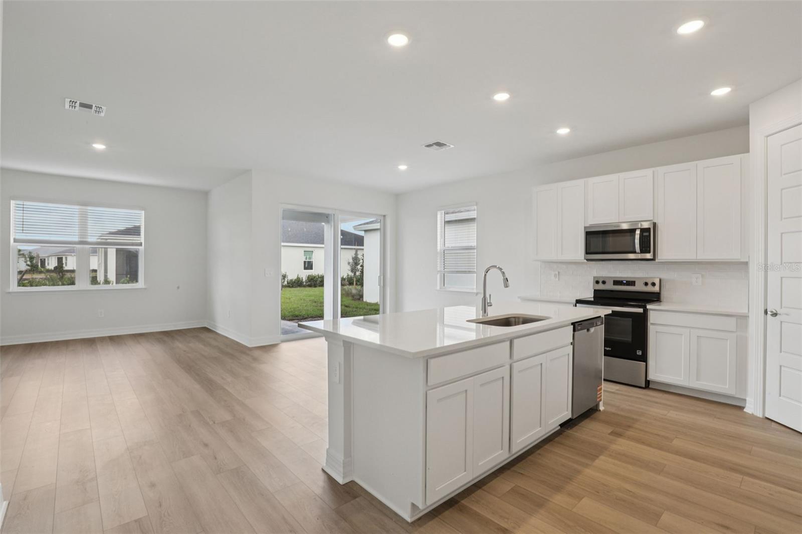 BABCOCK RANCH COMM CRESCENT LAKES PHASE 1 - Residential