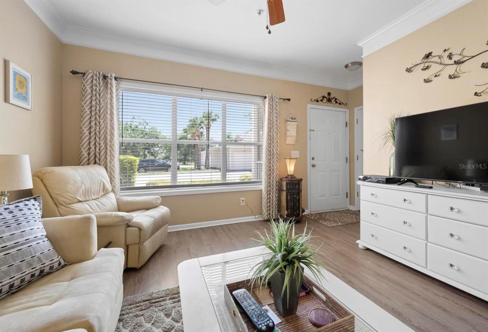 THE PALMS OF CORTEZ - Residential Lease