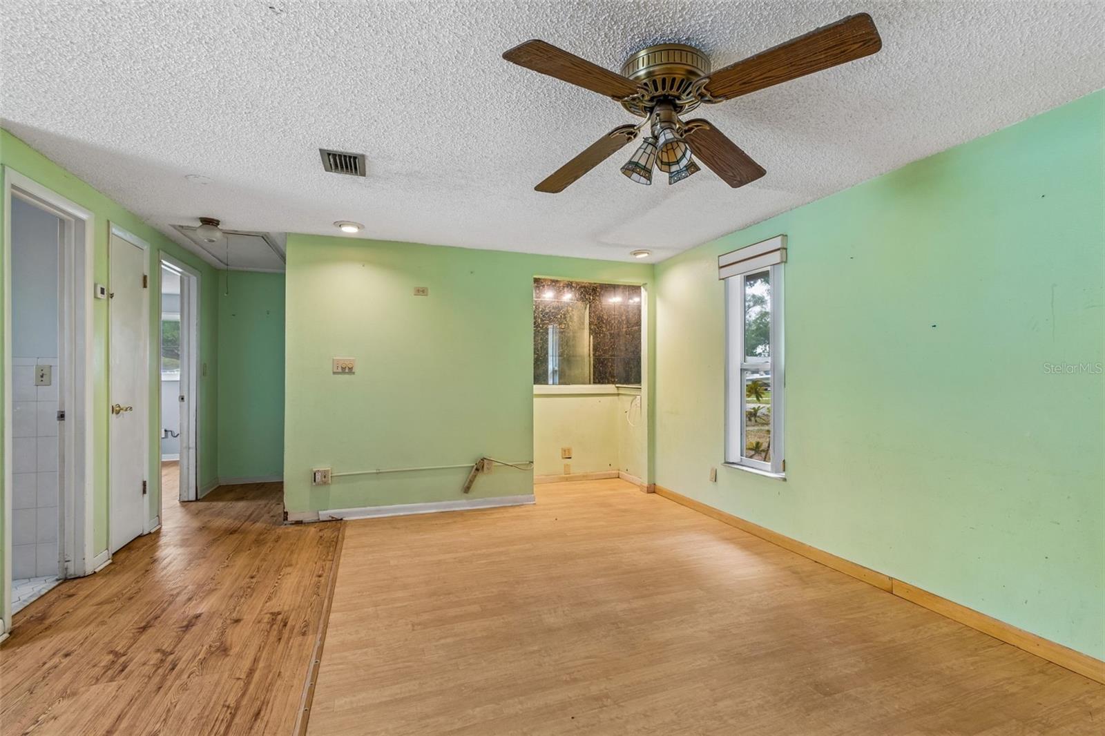 GREENDALE ESTATES 2ND ADD - Residential