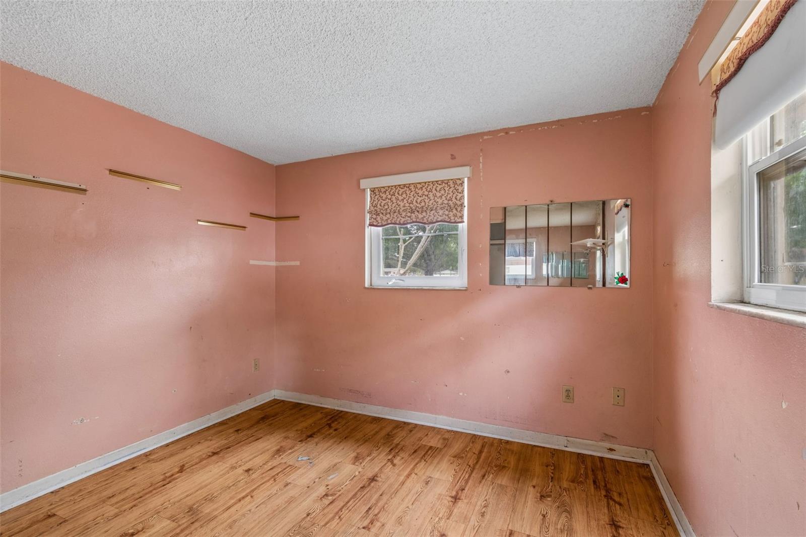 GREENDALE ESTATES 2ND ADD - Residential