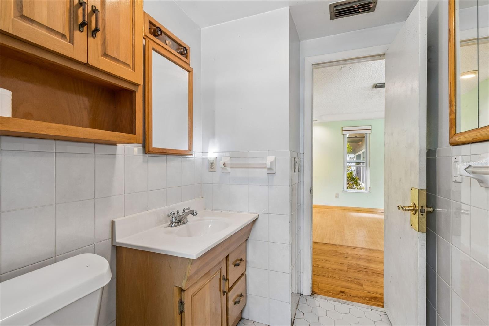 GREENDALE ESTATES 2ND ADD - Residential