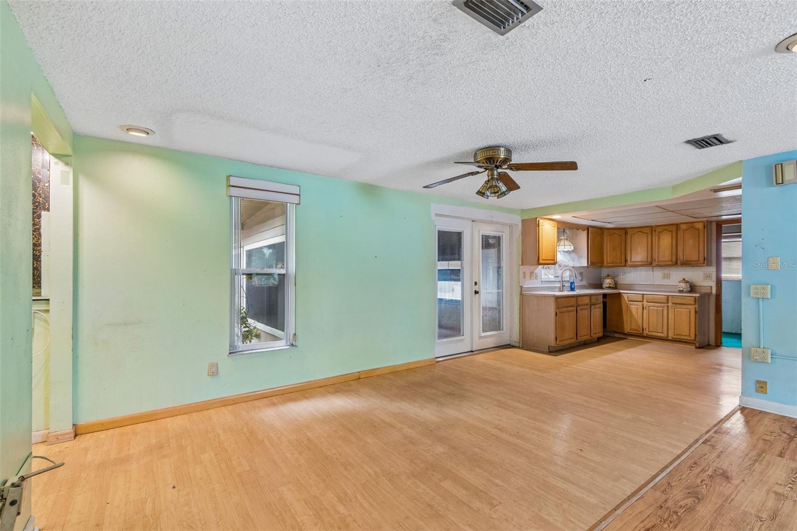 GREENDALE ESTATES 2ND ADD - Residential